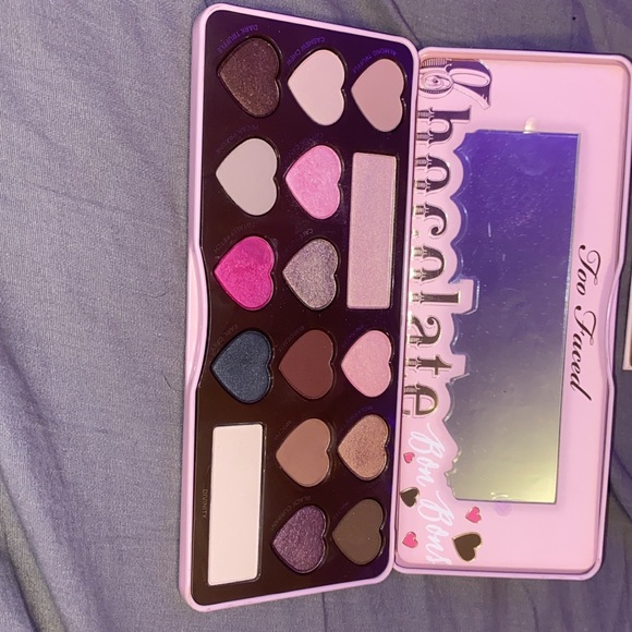 Never used Too faced makeup - Picture 2 of 3